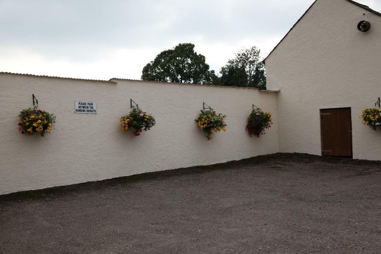 Weir Mill Farm Bed & Breakfast Cullompton Exterior photo